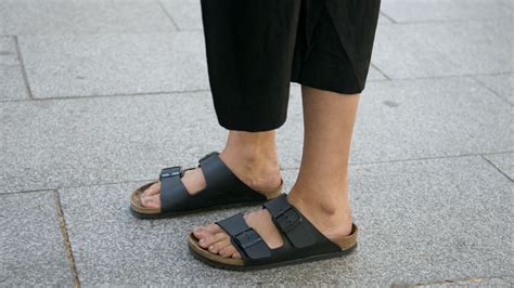 Are birkenstocks good for your feet. Things To Know About Are birkenstocks good for your feet. 